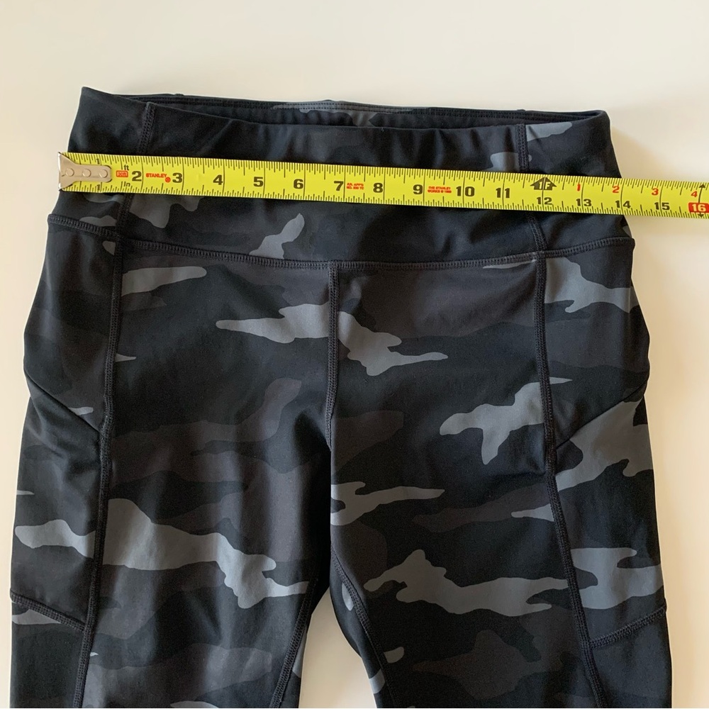Athleta camo contender 7/8 tight size small - Picture 9 of 11